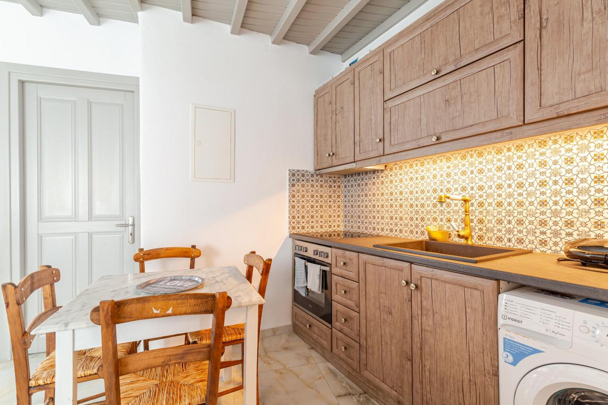 Elenitas Beach House In Ornos Eksteriør billede